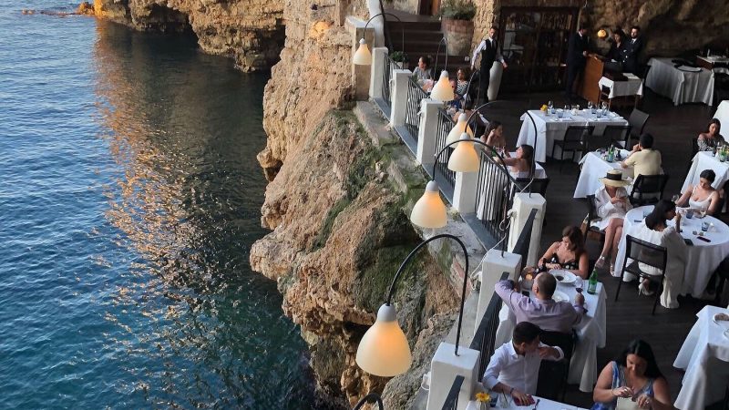 Restaurante Grotta Palazesse02